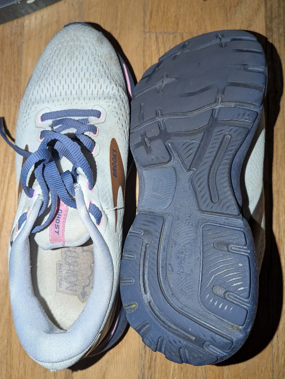 Brooks Ghost 15 Womens Size 7 Running Shoes Blue Pink Athletic Sneakers